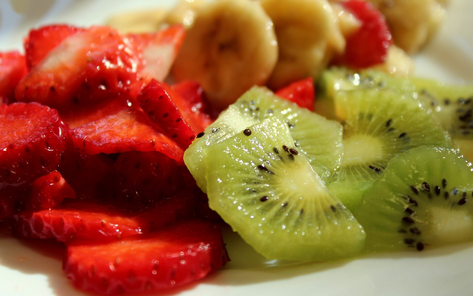 kiwiStrawberries